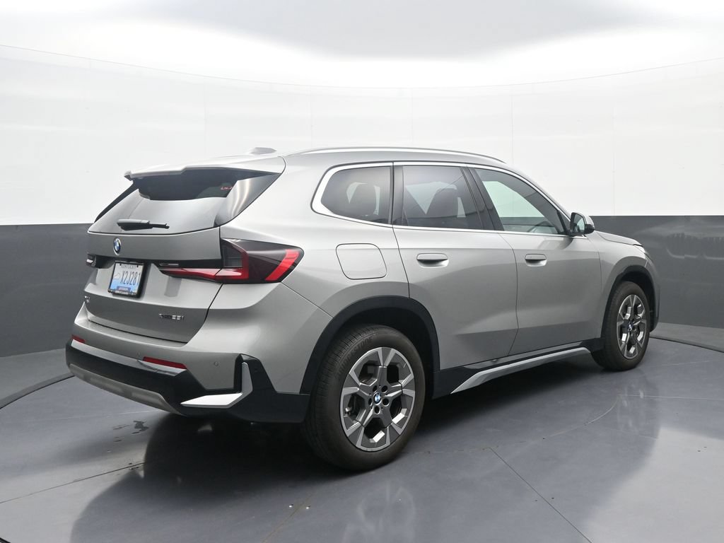 New 2026 BMW X1 xDrive28i w/ Technology Package AWD/4WD image 7