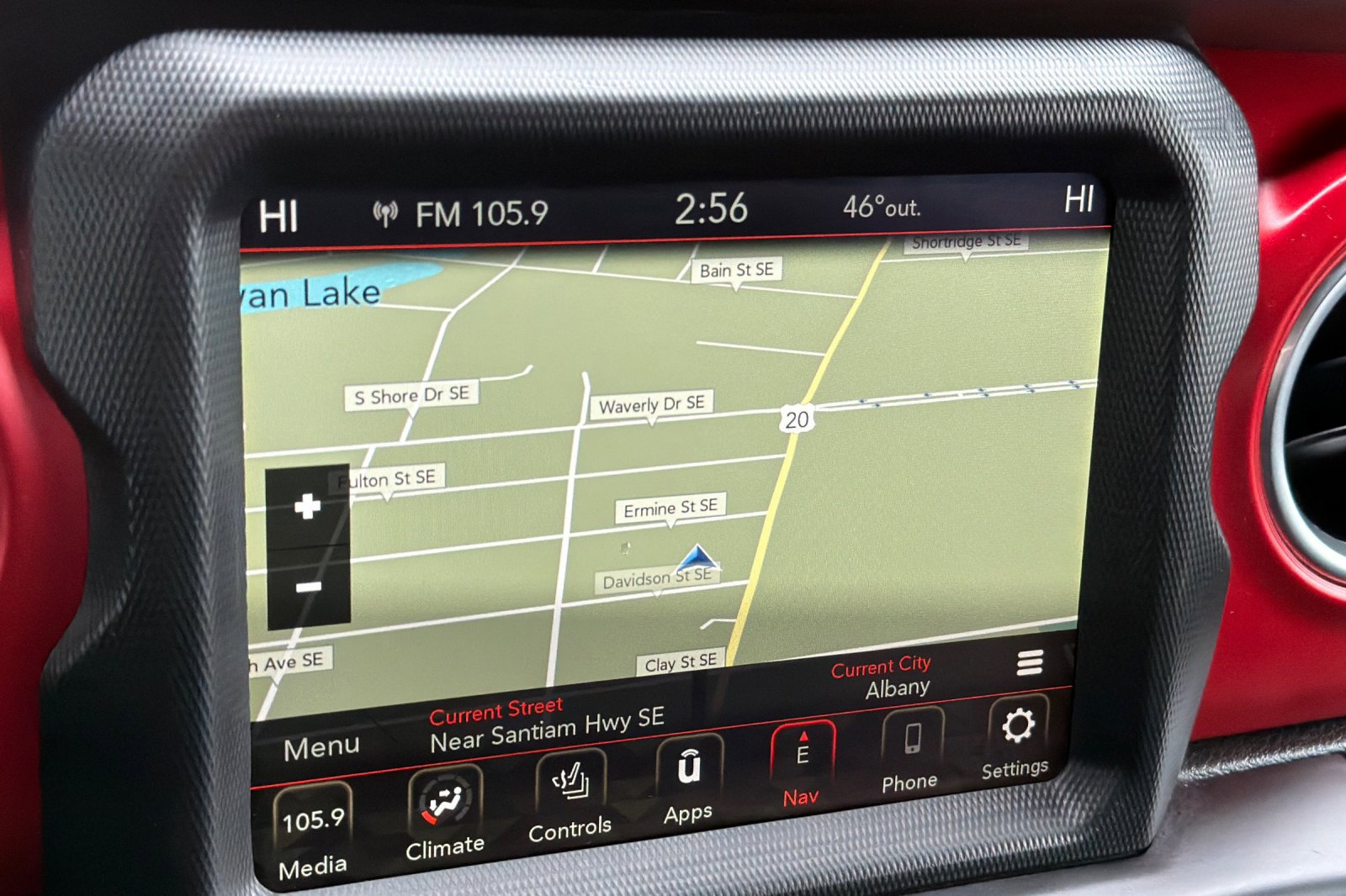 Used 2022 Jeep Wrangler Unlimited Rubicon w/ Cold Weather Group image 18