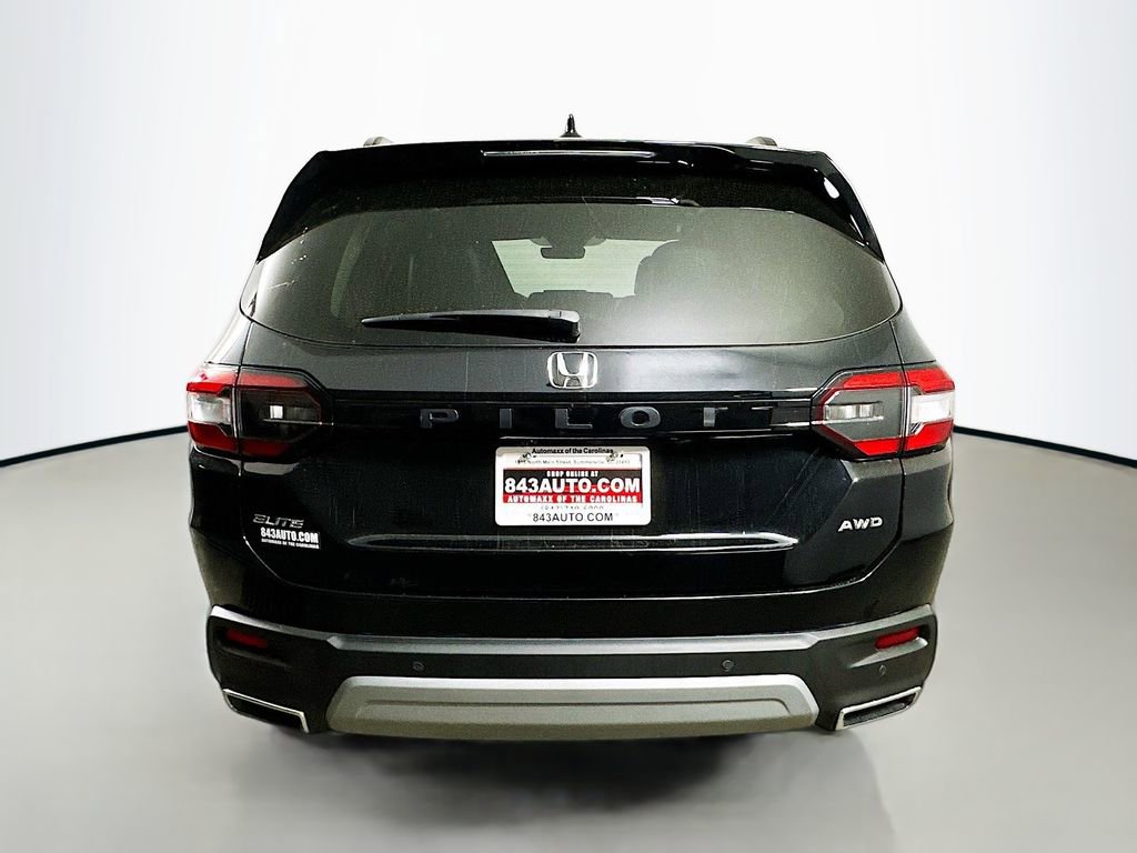 Used 2023 Honda Pilot Elite image 6