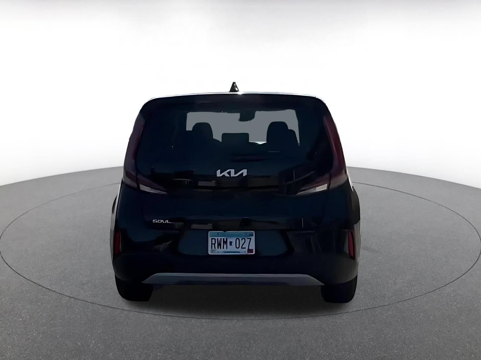 Used 2025 Kia Soul LX w/ LX Technology Package FWD image 10