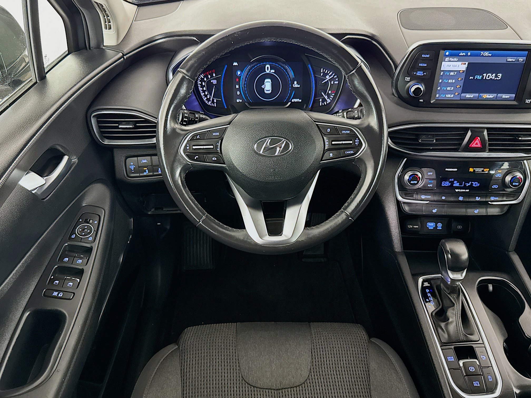 Used 2019 Hyundai Santa Fe SEL w/ Cargo Package FWD image 15