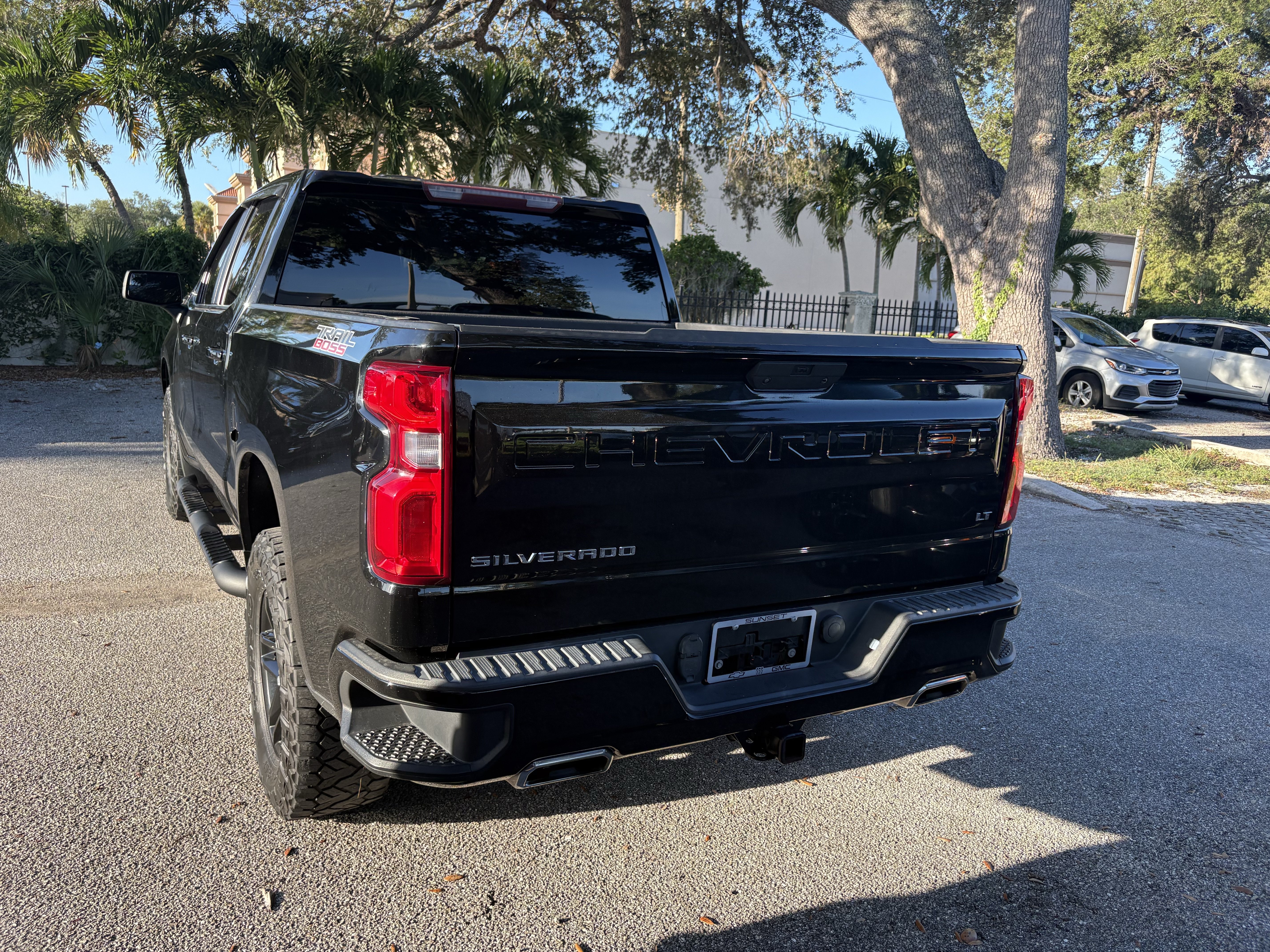Used 2021 Chevrolet Silverado 1500 LT Trail Boss w/ Bed Protection Package AWD/4WD image 5
