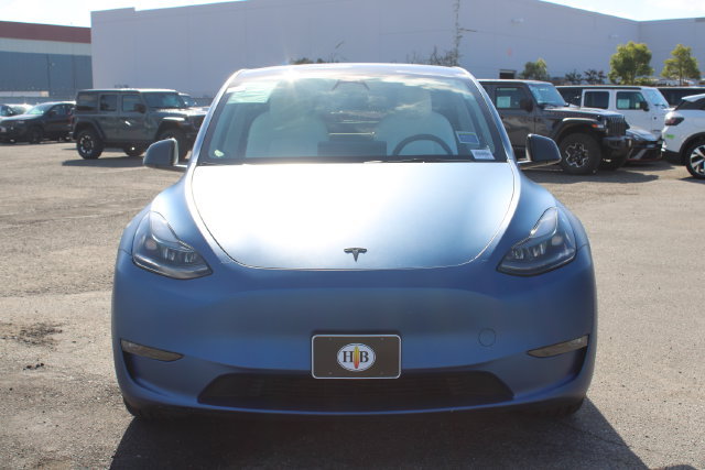 Used 2023 Tesla Model Y Performance AWD/4WD image 2