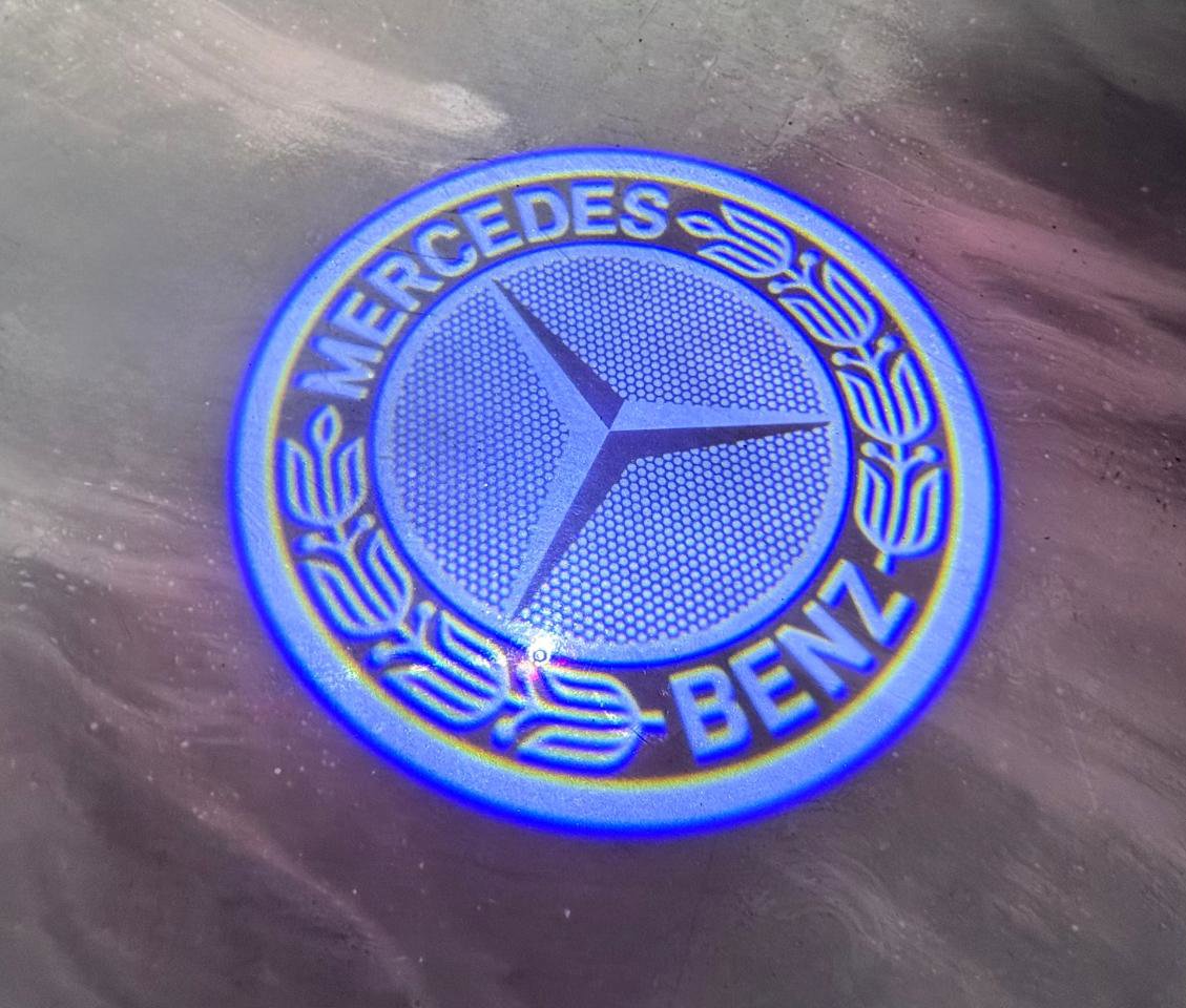 Used 2018 Mercedes-Benz E 300 4MATIC w/ Premium 1 Package image 18