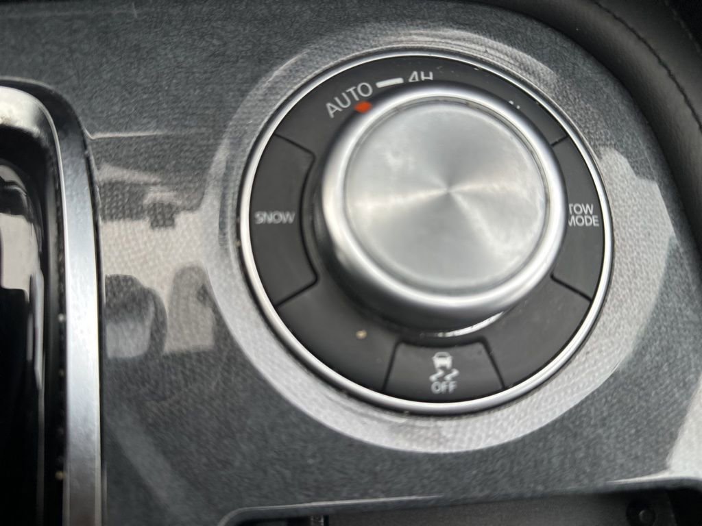 Used 2022 Nissan Armada SL w/ Midnight Edition Package image 24