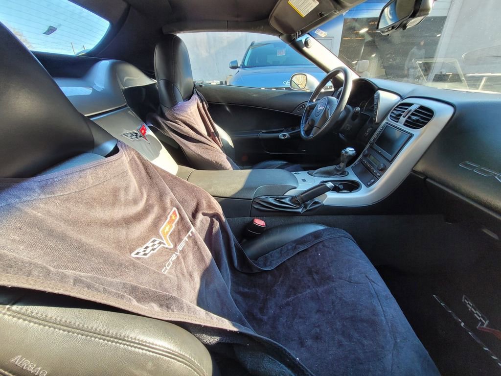 Used 2005 Chevrolet Corvette Convertible w/ Preferred Equipment Group image 10