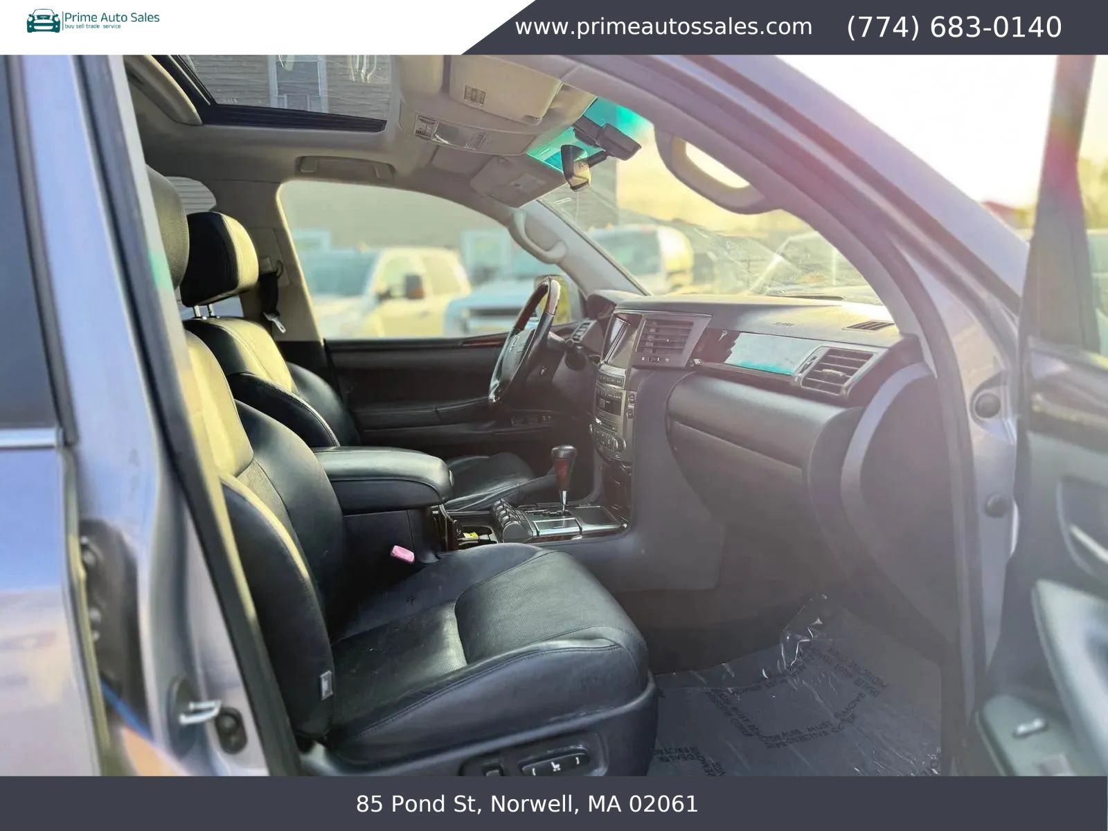 Used 2011 Lexus LX 570 4WD w/ Luxury Pkg image 12
