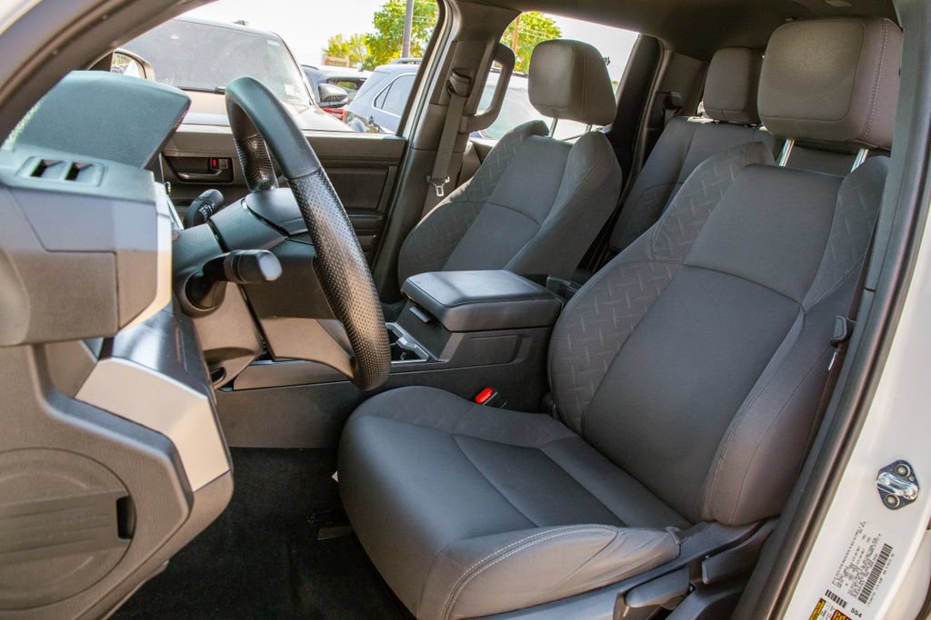 Used 2025 Toyota Tacoma SR5 AWD/4WD image 13