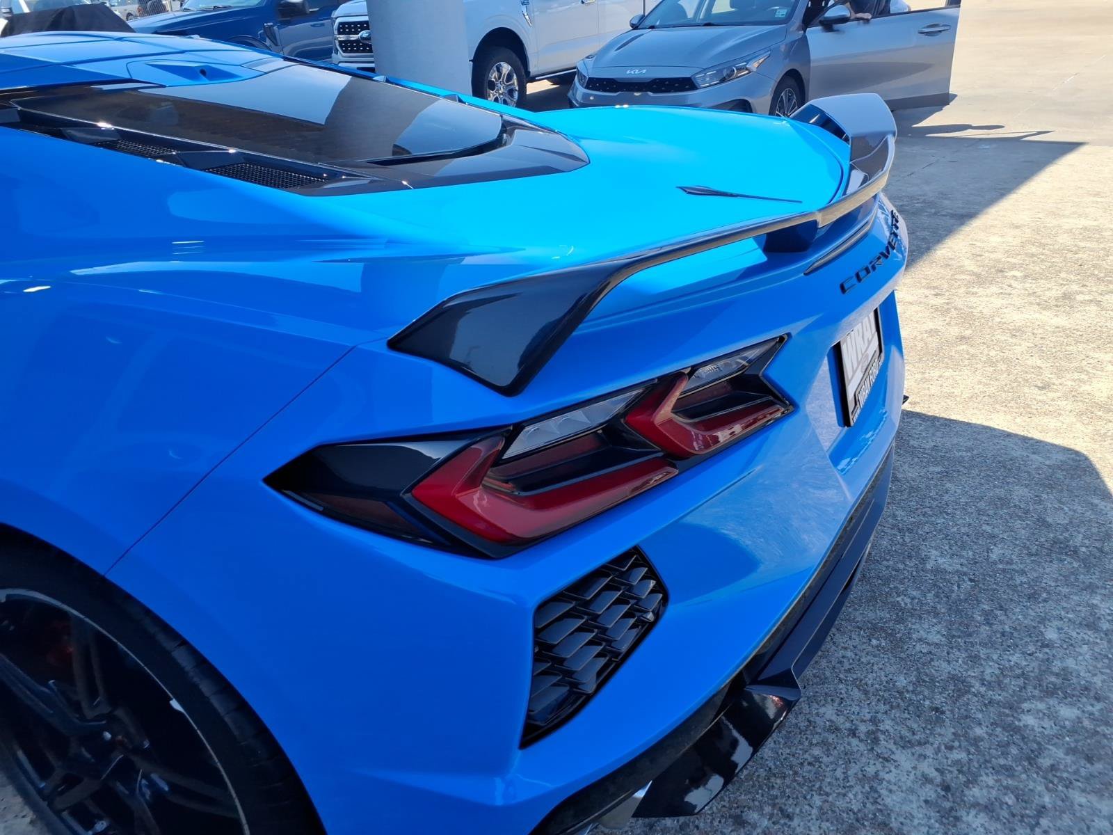 Used 2022 Chevrolet Corvette Stingray Preferred Cpe w/ Z51 Performance Package RWD image 22