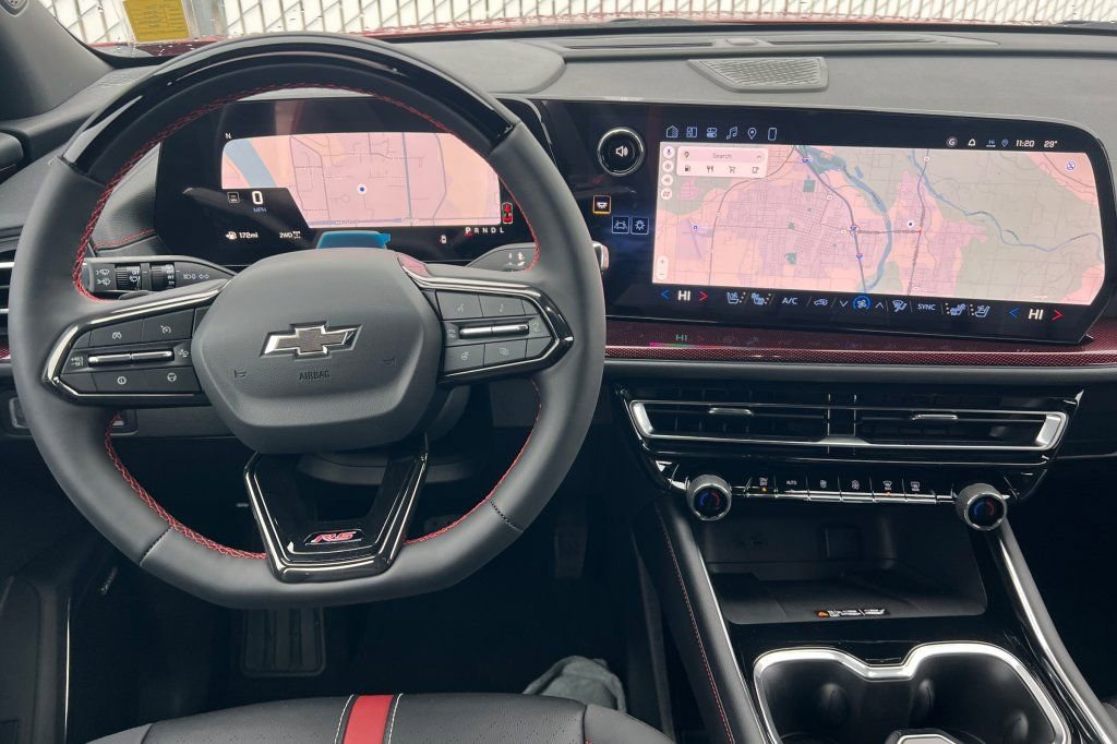 New 2026 Chevrolet Traverse RS image 11