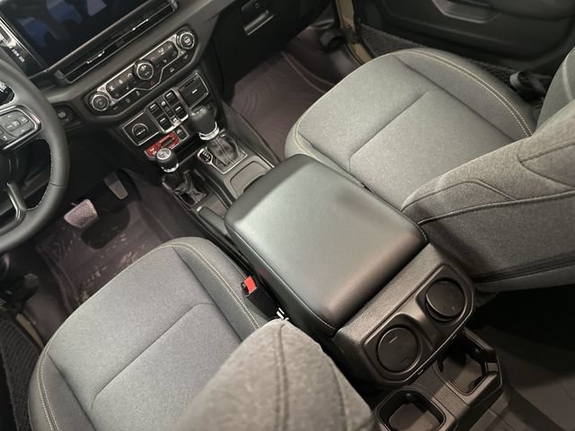 New 2026 Jeep Gladiator Sport AWD/4WD image 23