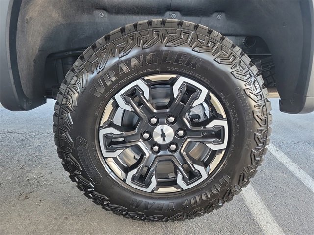 New 2026 Chevrolet Silverado 1500 ZR2 image 21