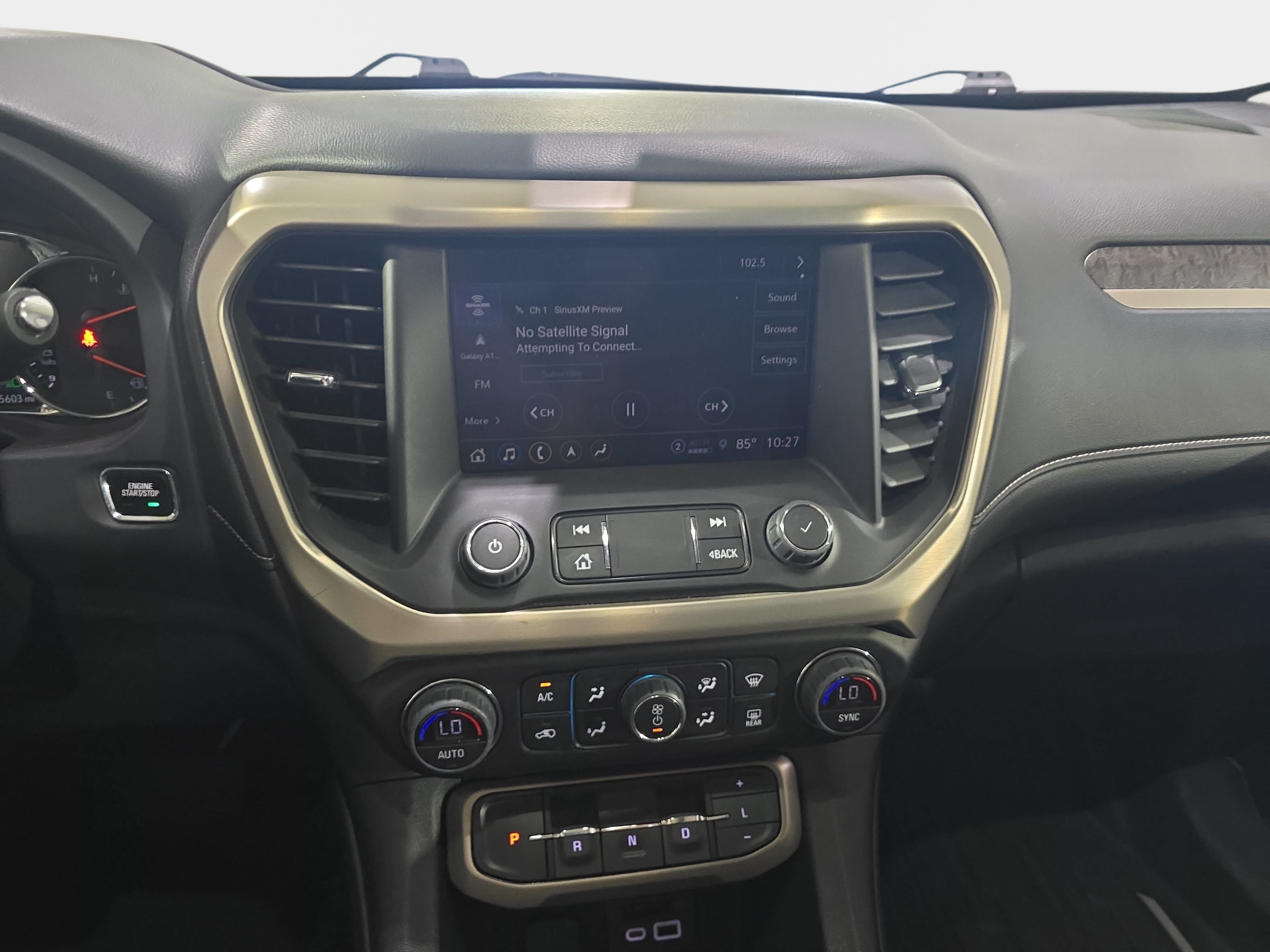 Used 2023 GMC Acadia Denali w/ Black Diamond Edition AWD/4WD image 17