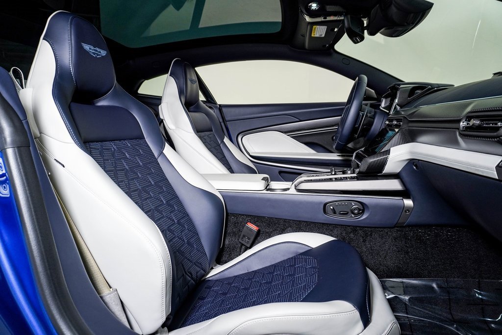 New 2025 Aston Martin Vanquish image 18