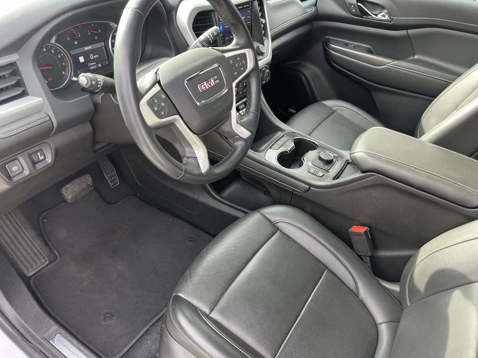 Used 2023 GMC Acadia SLT image 15