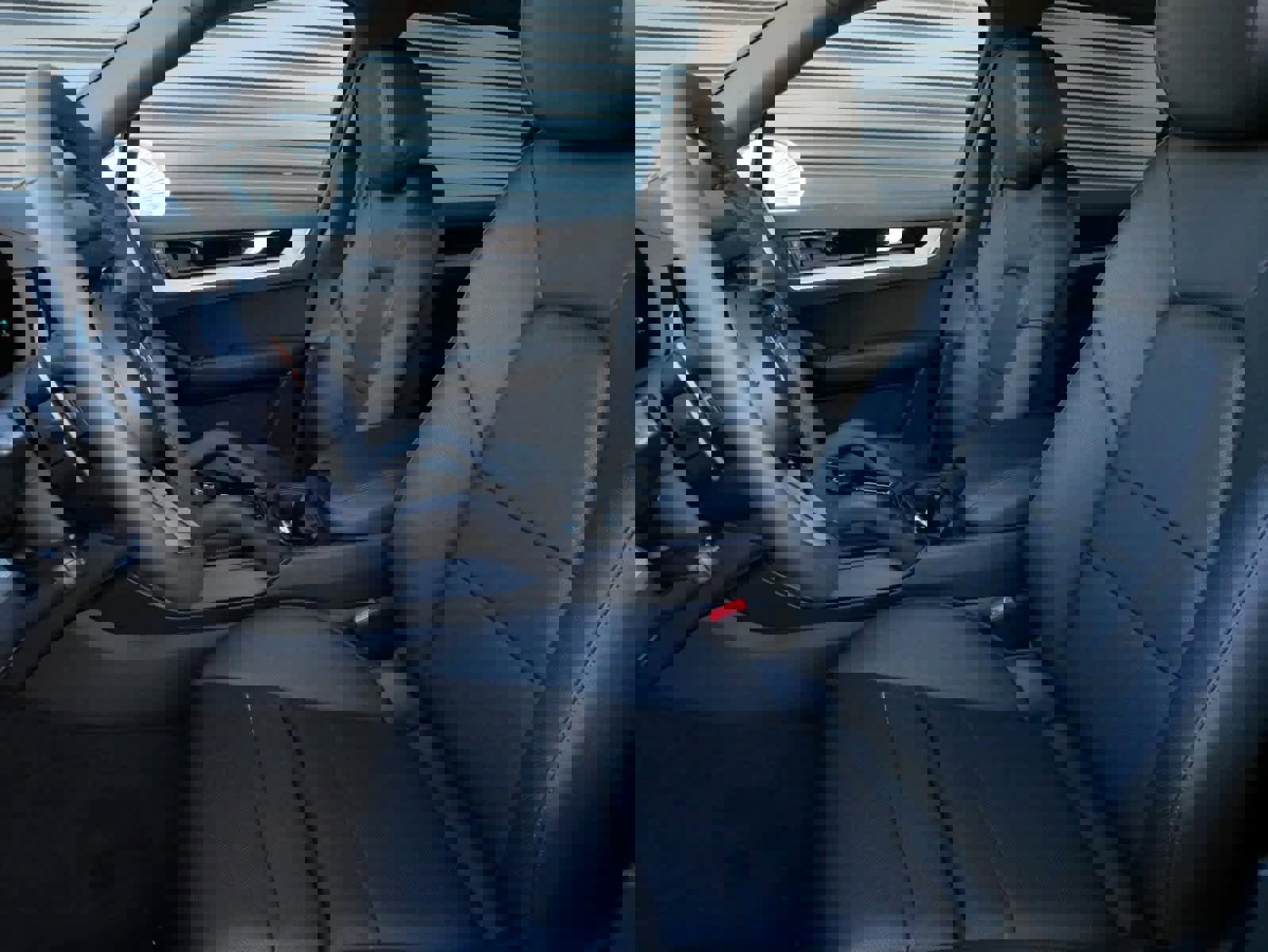 New 2025 Porsche Cayenne image 4