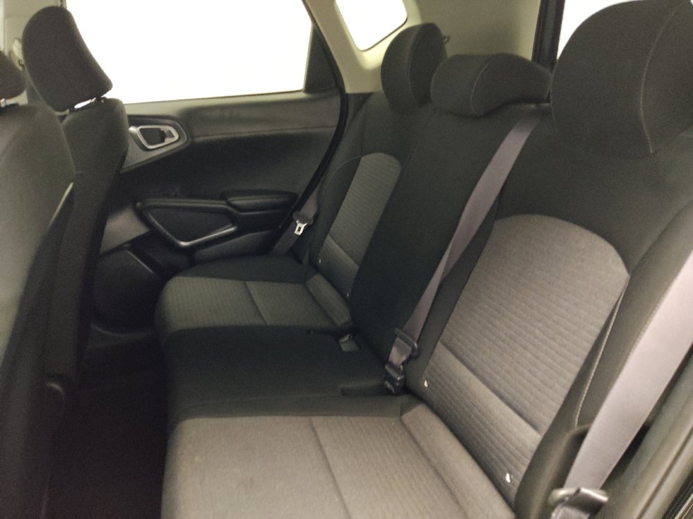 Used 2021 Kia Soul S image 18
