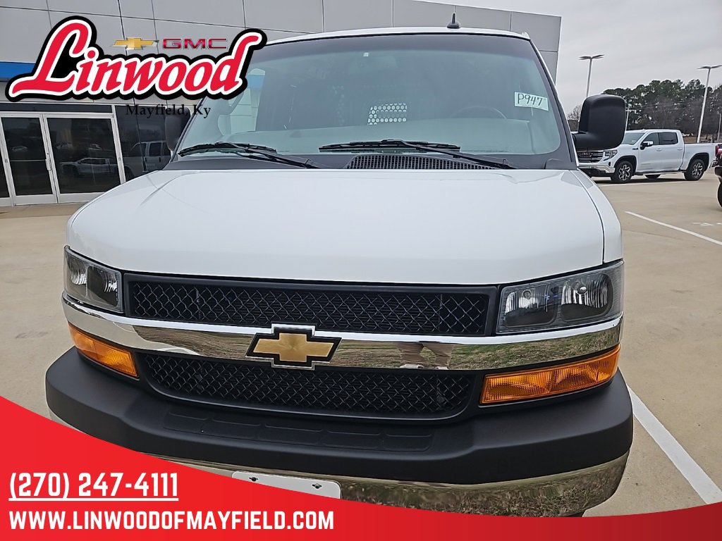 Used 2024 Chevrolet Express 2500 w/ Driver Convenience Package image 3
