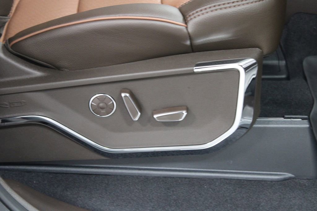 New 2026 Ford F150 King Ranch w/ Equipment Group 601A High image 28