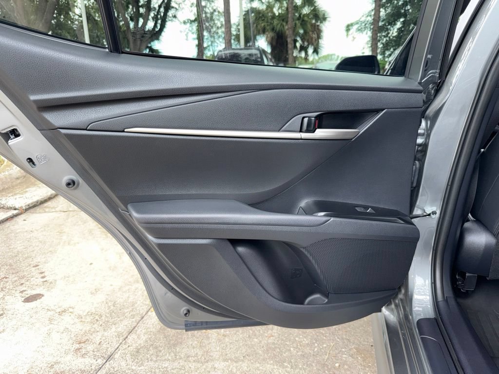 Used 2025 Toyota Camry SE FWD image 46