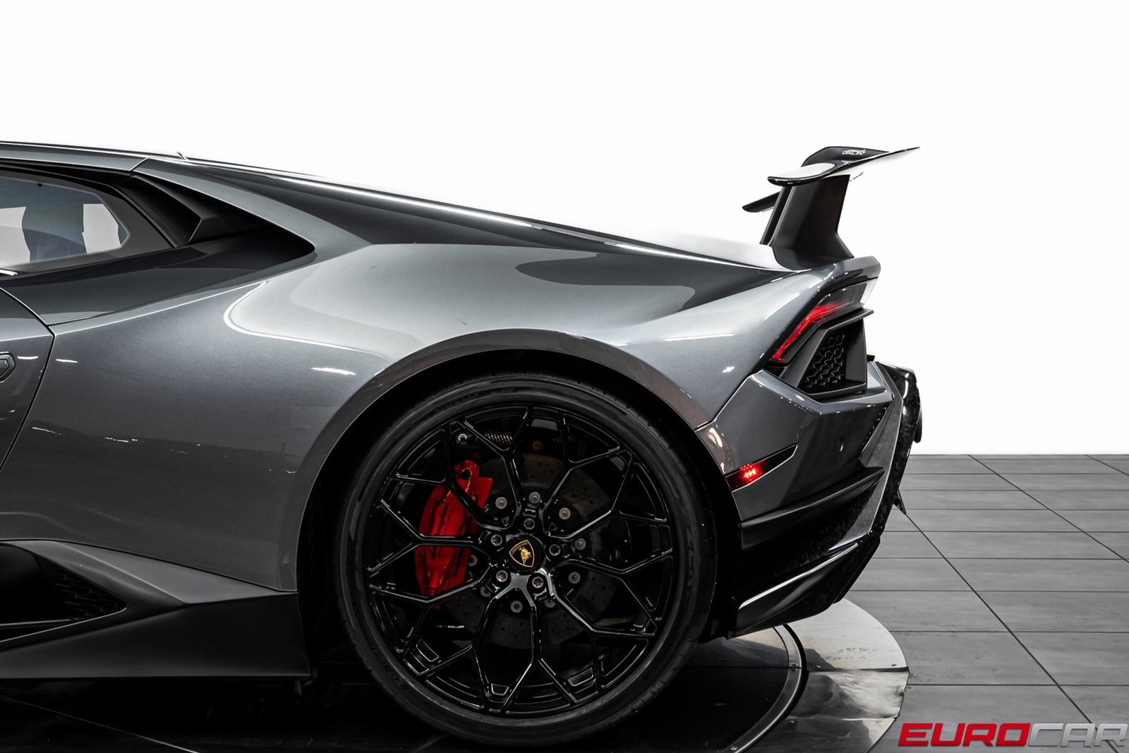 Used 2018 Lamborghini Huracan Performante image 17