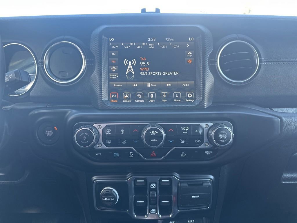 Used 2022 Jeep Wrangler Unlimited Sahara w/ Cold Weather Group AWD/4WD image 21