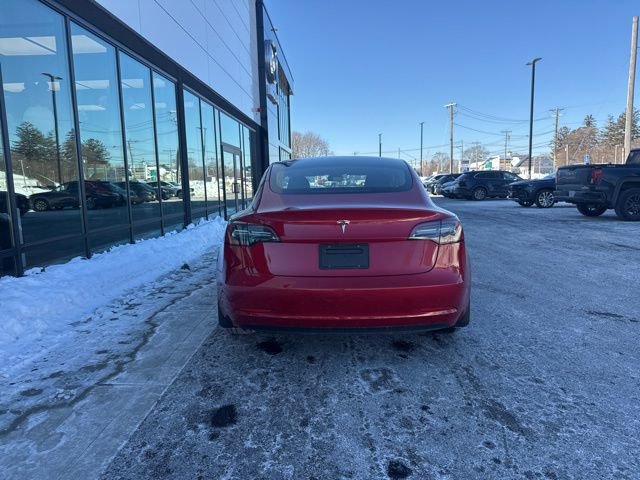 Used 2023 Tesla Model 3 Standard Range image 4