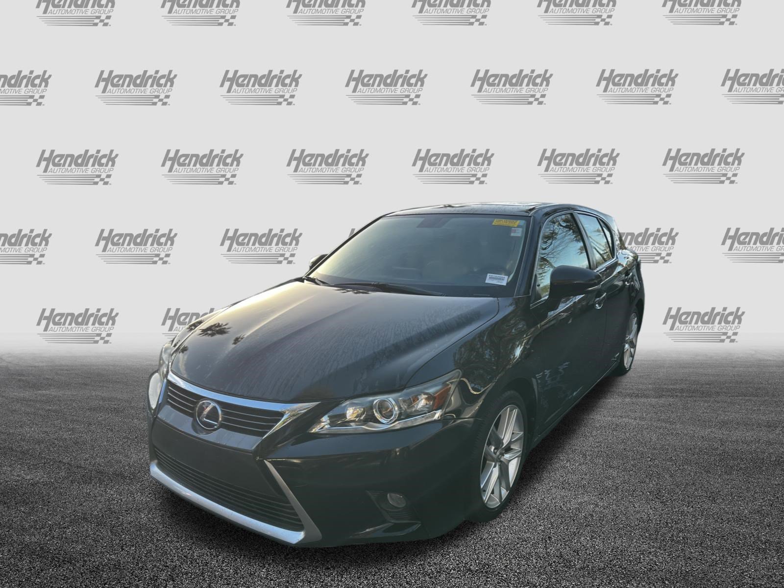Used 2015 Lexus CT 200h w/ Navigation Package image 5