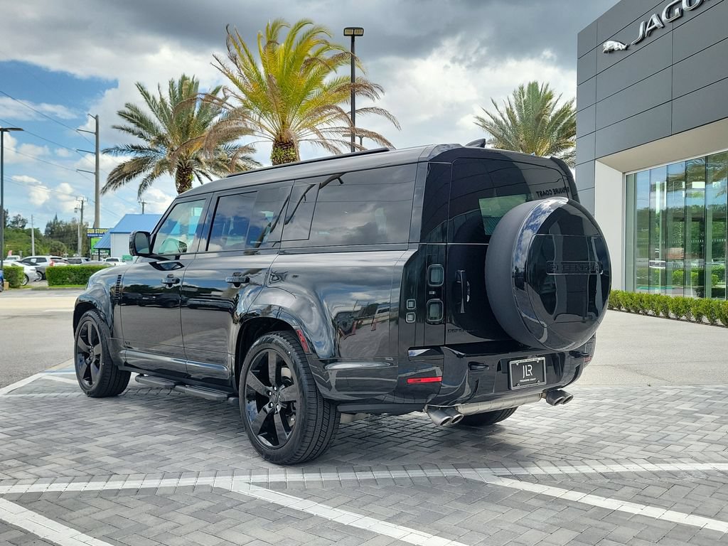 New 2026 Land Rover Defender 130 V8 AWD/4WD image 3