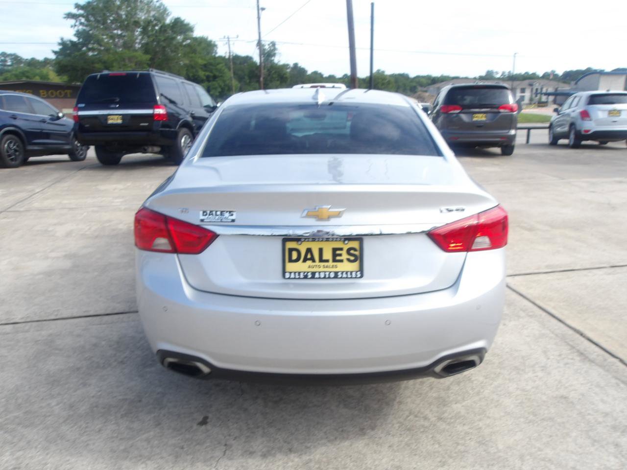 Used 2019 Chevrolet Impala Premier FWD image 12