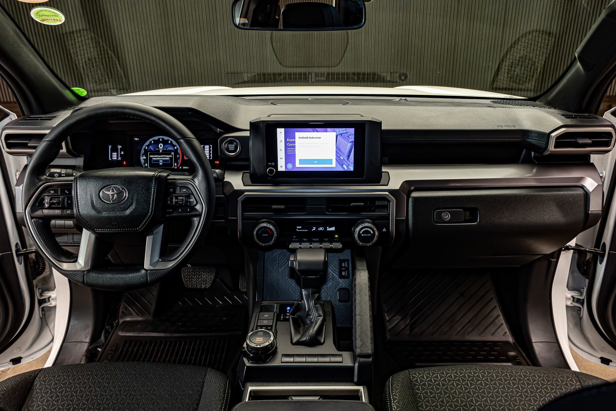Used 2025 Toyota 4Runner SR5 AWD/4WD image 19