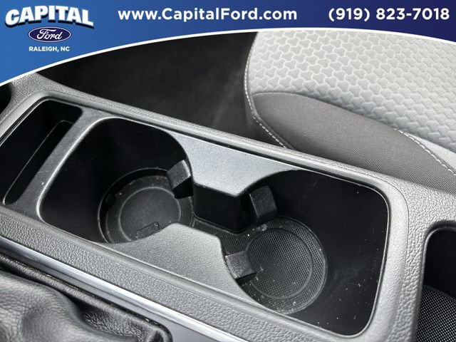 Used 2017 Ford Escape SE w/ SE Cold Weather Package AWD/4WD image 31