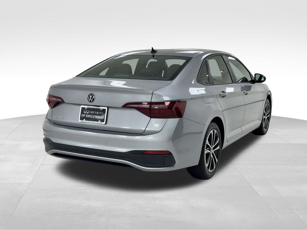 Used 2023 Volkswagen Jetta Sport image 7