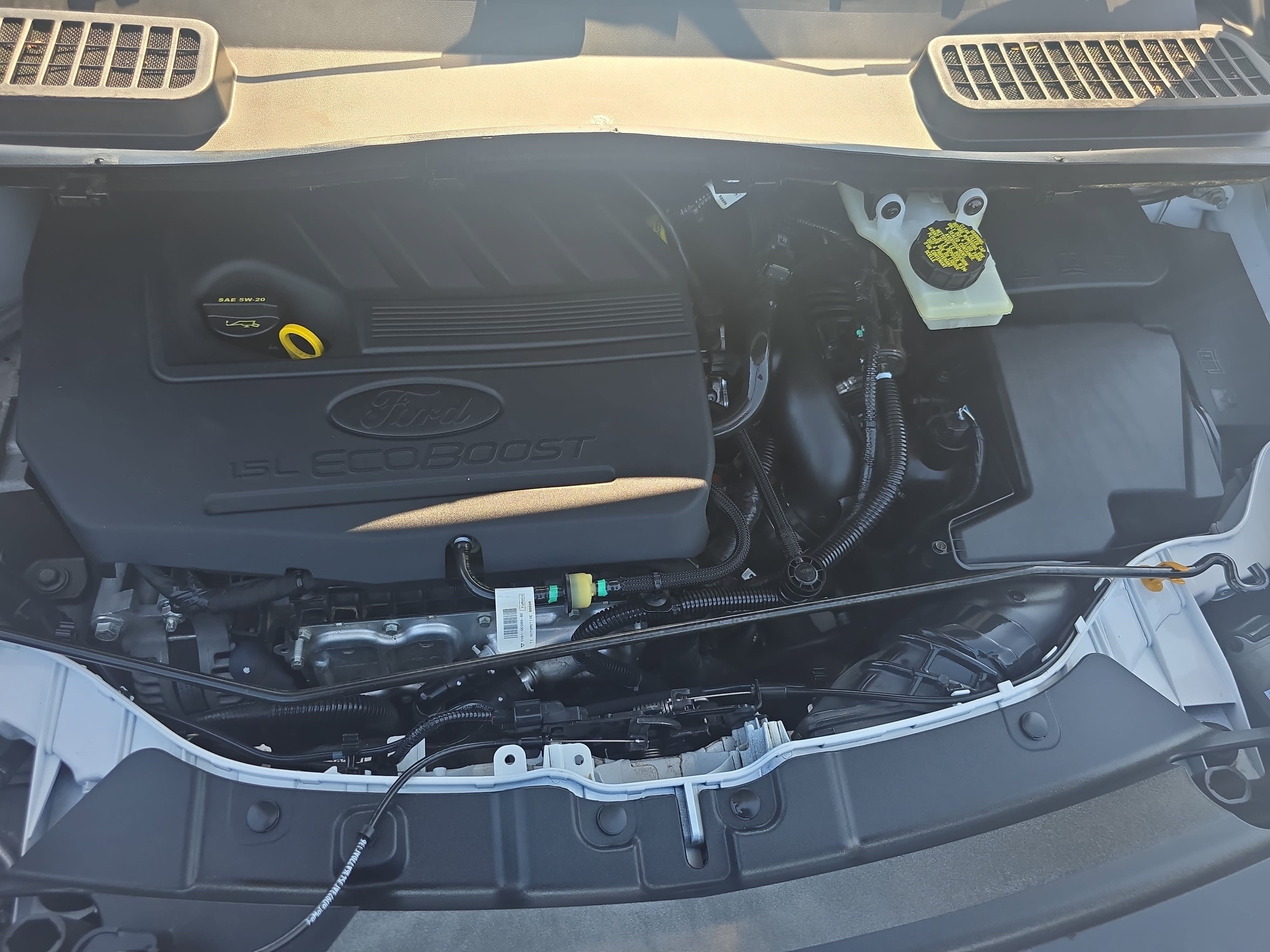 Used 2018 Ford Escape SEL w/ Ford Safe & Smart Package AWD/4WD image 29