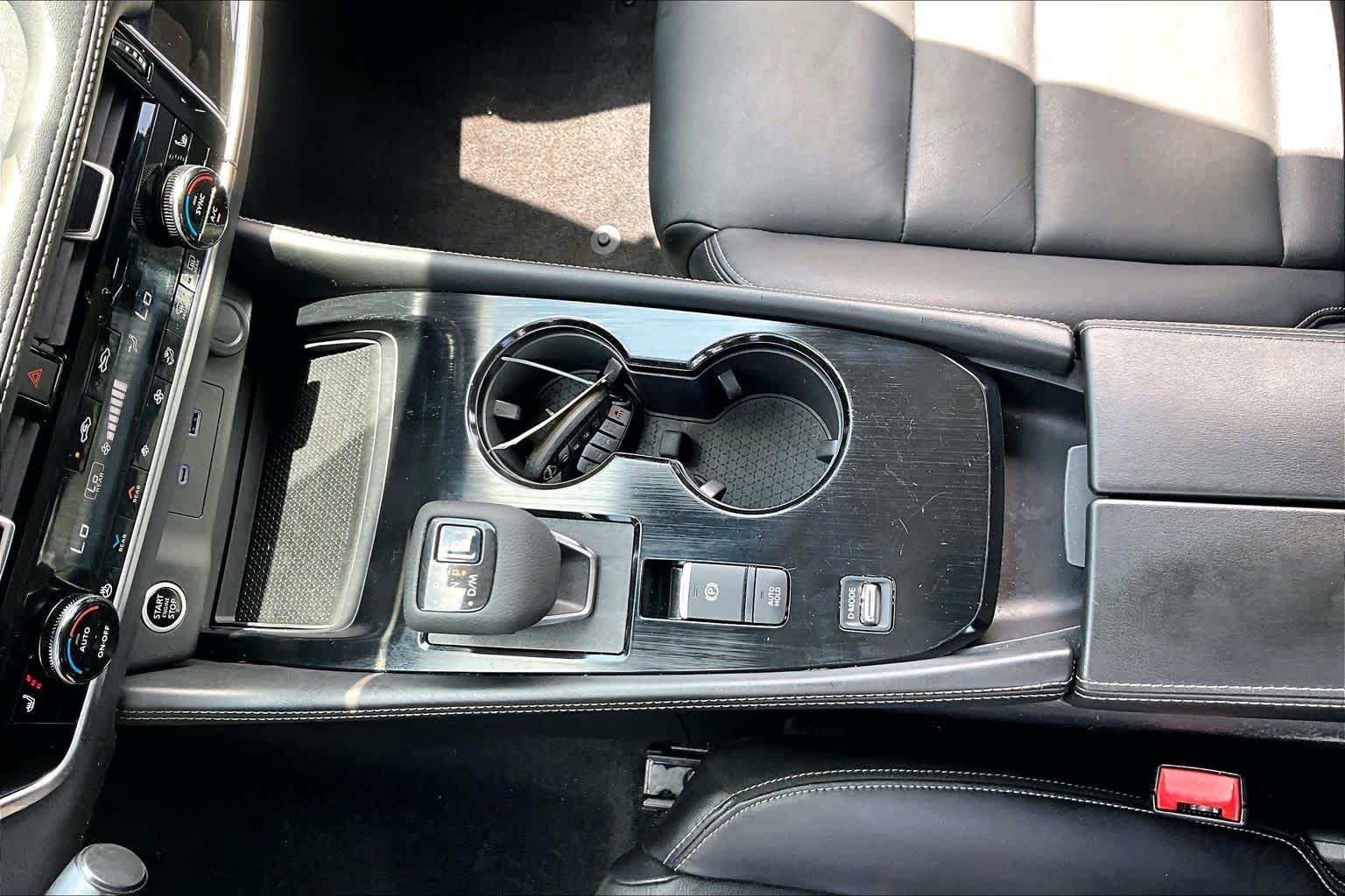 Certified 2022 Nissan Rogue SL FWD image 17