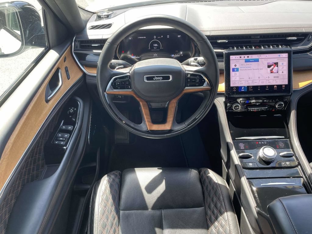 Used 2023 Jeep Grand Cherokee L Summit AWD/4WD image 24