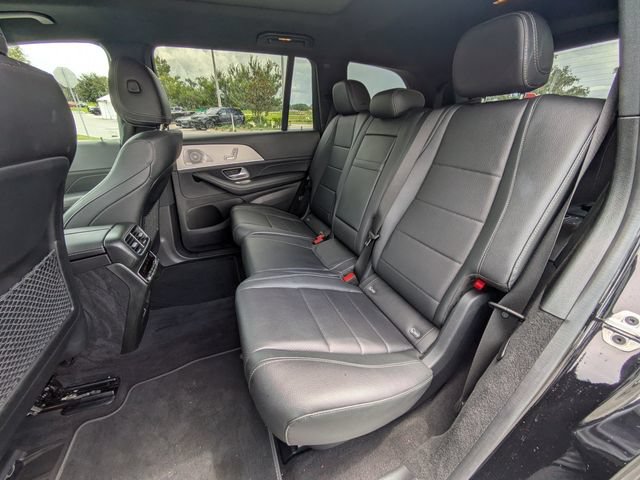 Used 2024 Mercedes-Benz GLS 450 4MATIC image 14