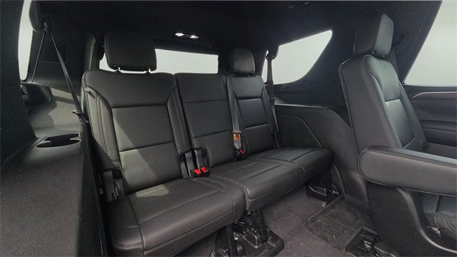 Used 2021 Chevrolet Tahoe LT w/ LT Signature Package image 17