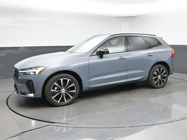 Used 2023 Volvo XC60 B5 Ultimate w/ Climate Package AWD/4WD image 4