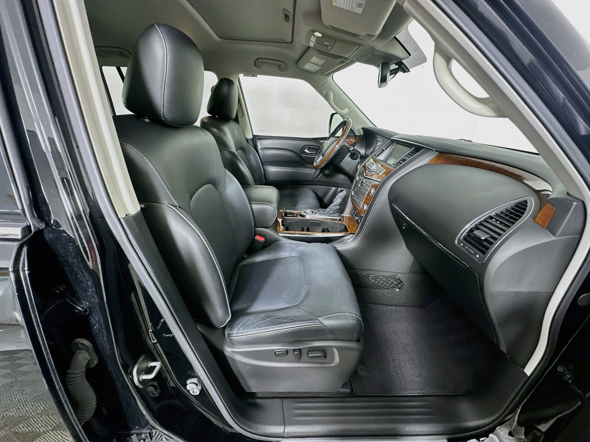 Used 2019 INFINITI QX80 Luxe w/ Proassist Package RWD image 34