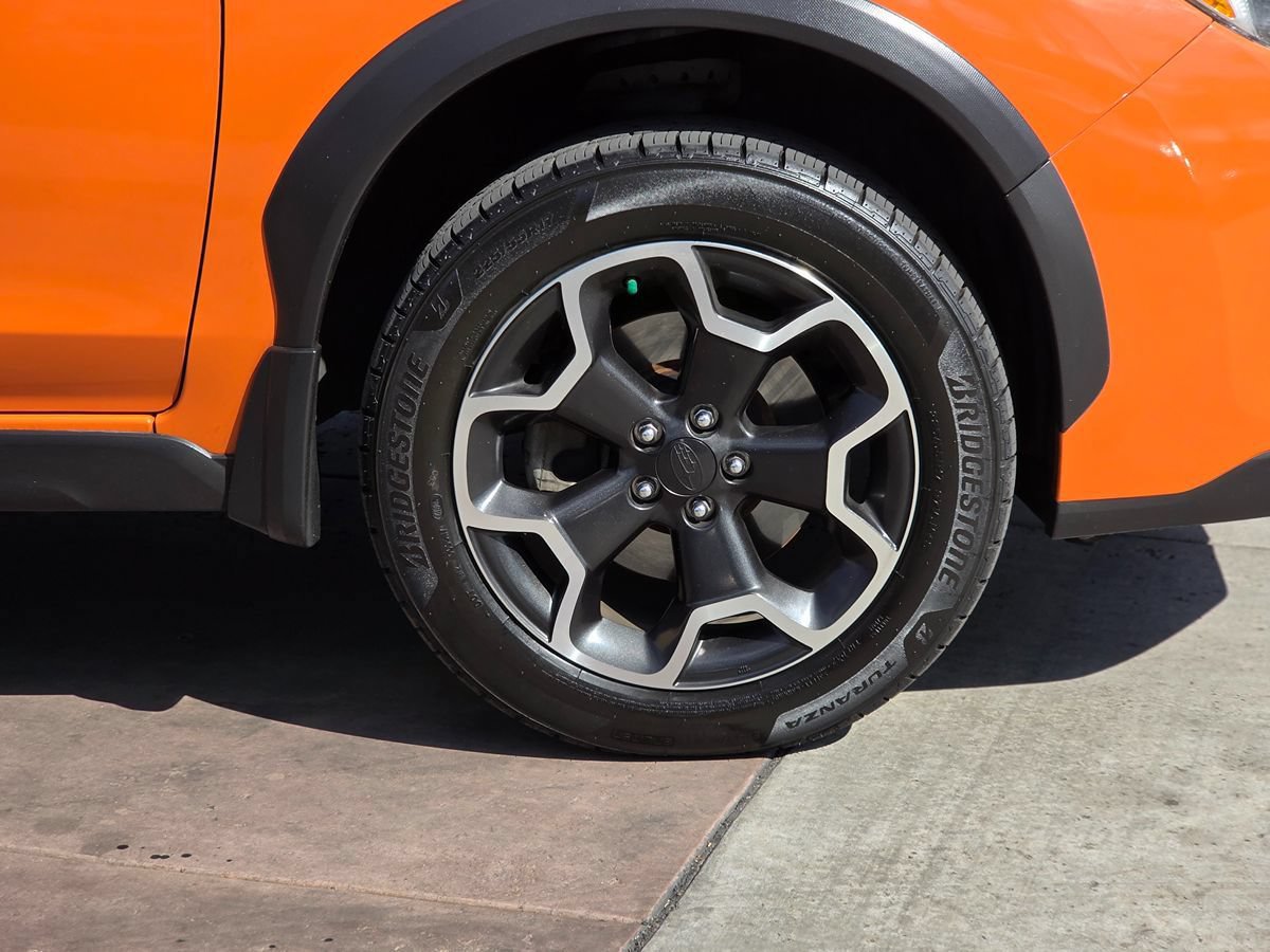 Used 2014 Subaru Crosstrek 2.0i Premium w/ Moonroof Package AWD/4WD image 13