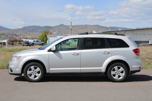 Used 2012 Dodge Journey SXT w/ Popular Equipment Group FWD image 3