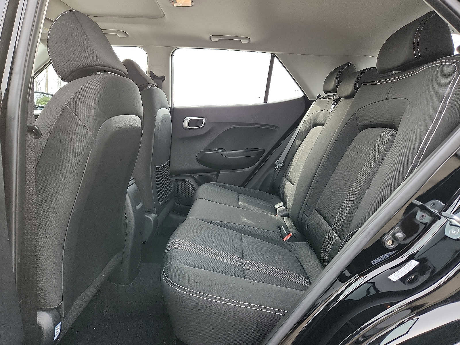 Used 2023 Hyundai Venue SEL w/ Cargo Package FWD image 10