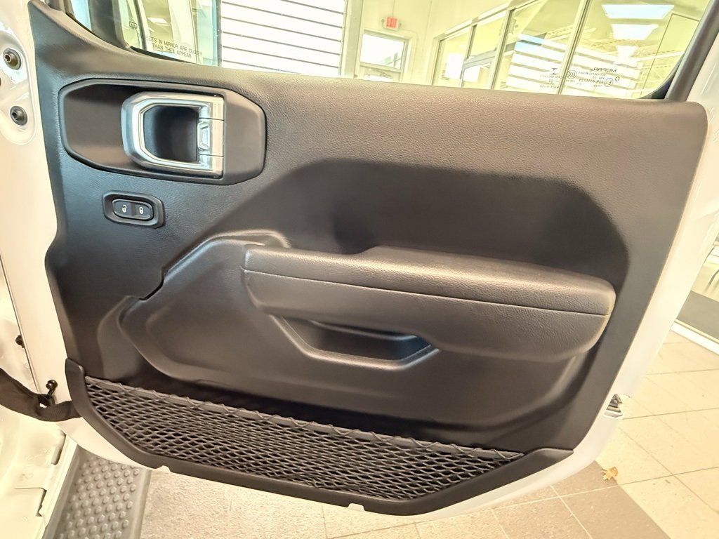 Certified 2022 Jeep Wrangler Unlimited Sport image 38