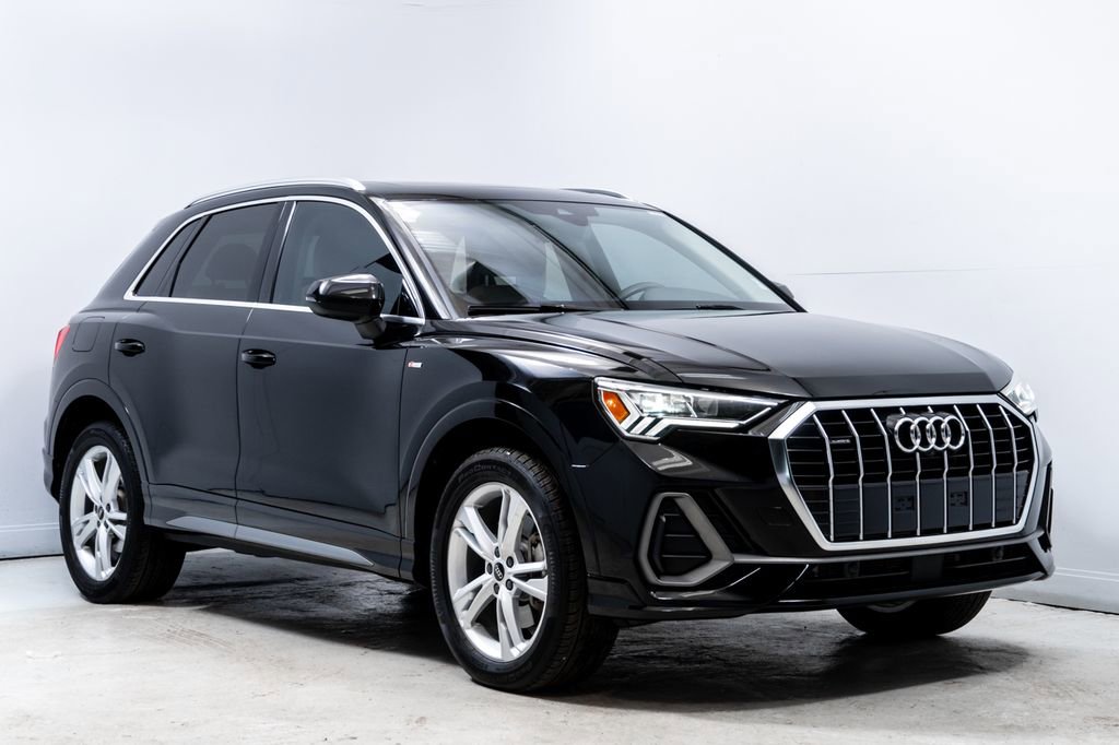 Used 2023 Audi Q3 2.0T Premium Plus w/ Premium Plus Package image 9