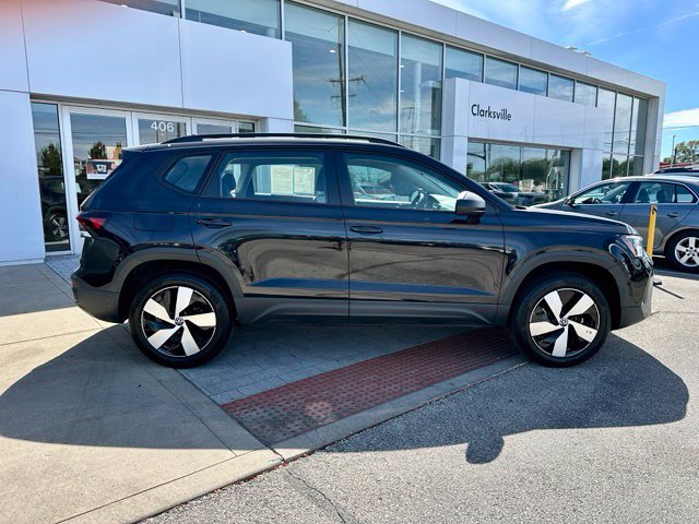 Certified 2025 Volkswagen Taos S AWD/4WD image 8