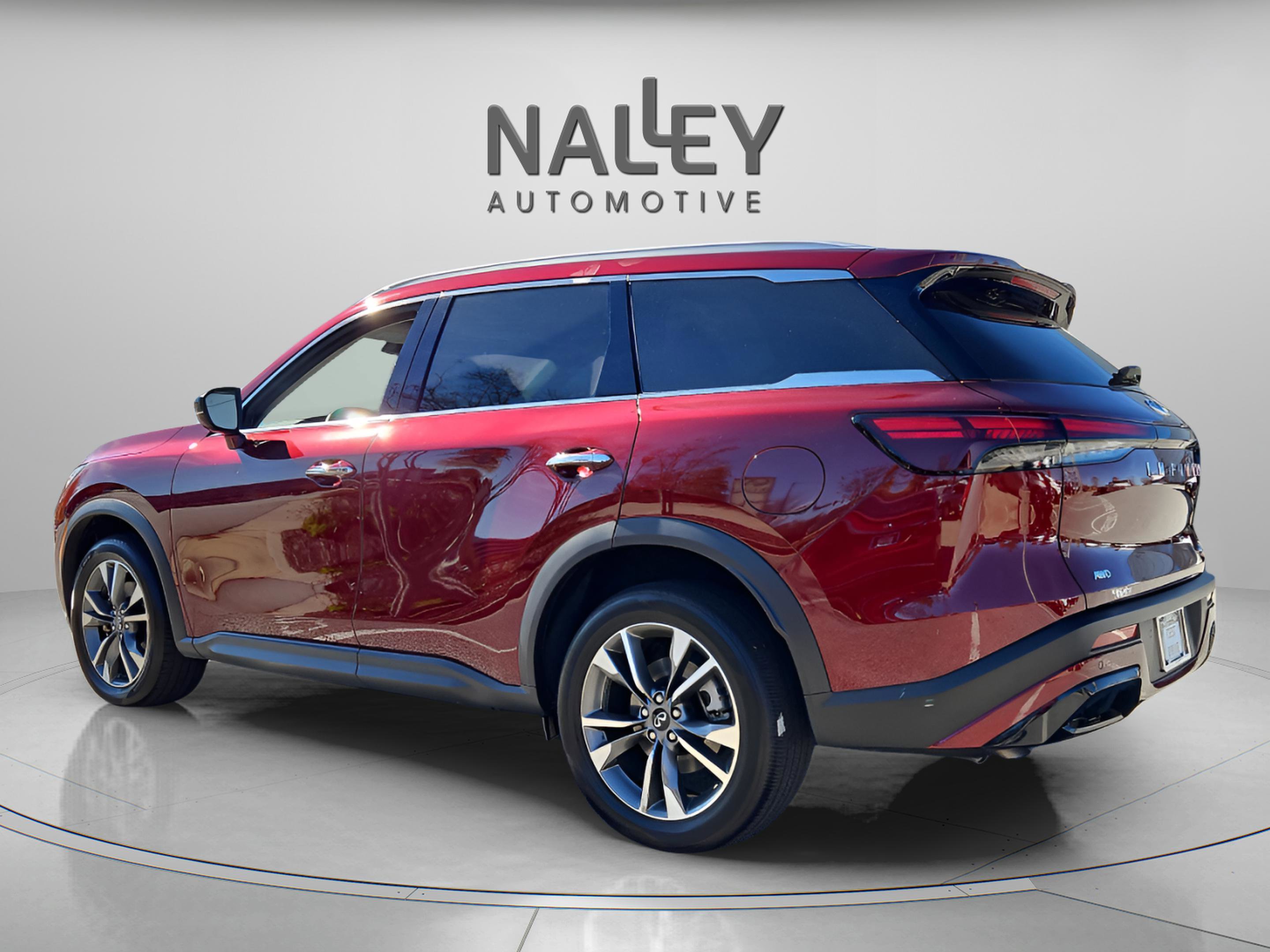 Certified 2025 INFINITI QX60 Luxe w/ Lighting Package (N94) image 3