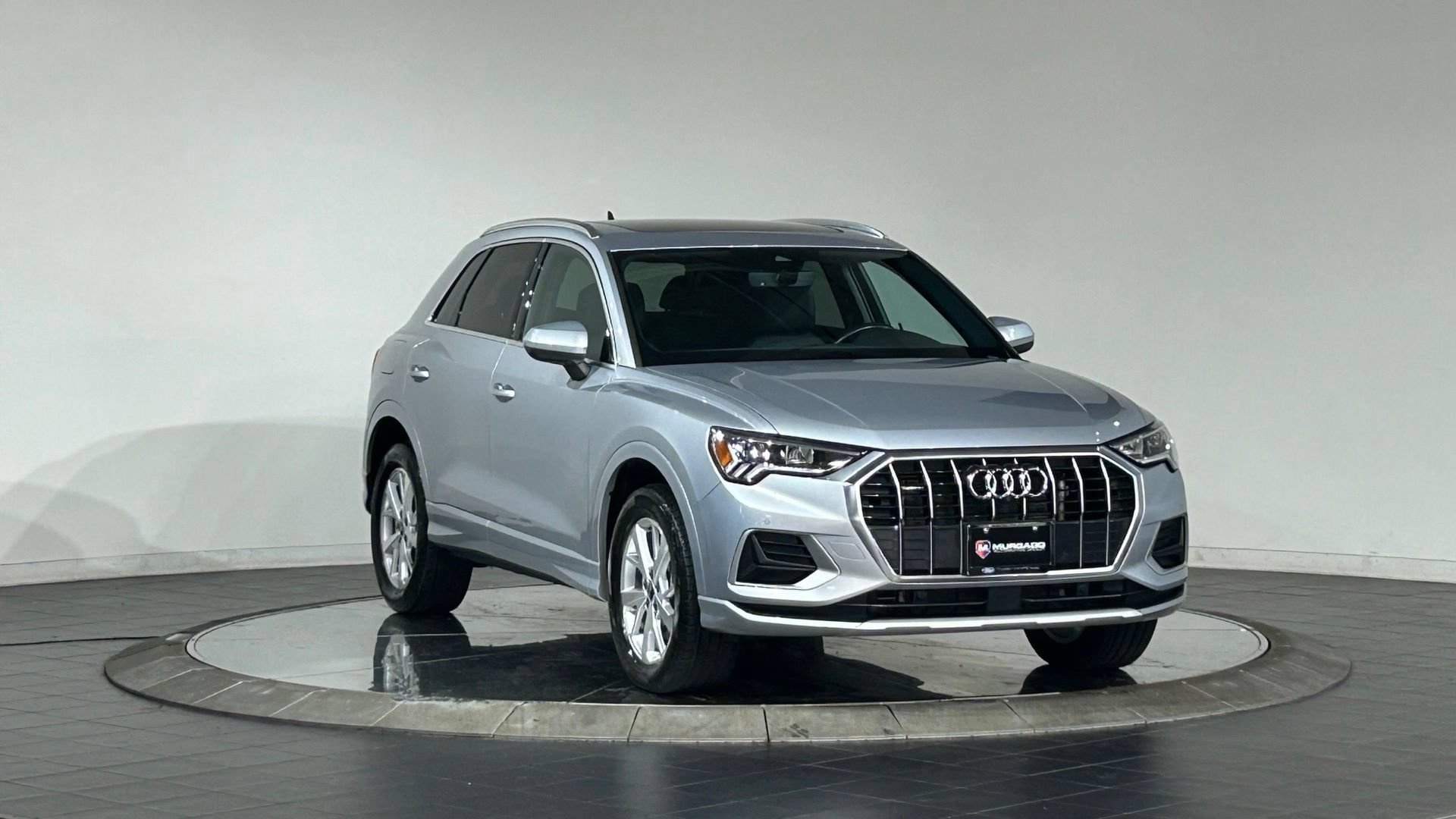 Used 2024 Audi Q3 2.0T Premium Plus AWD/4WD image 2