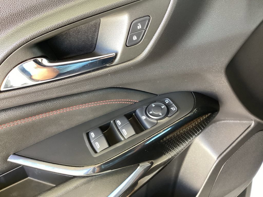 Used 2026 Chevrolet Trax RS FWD image 64