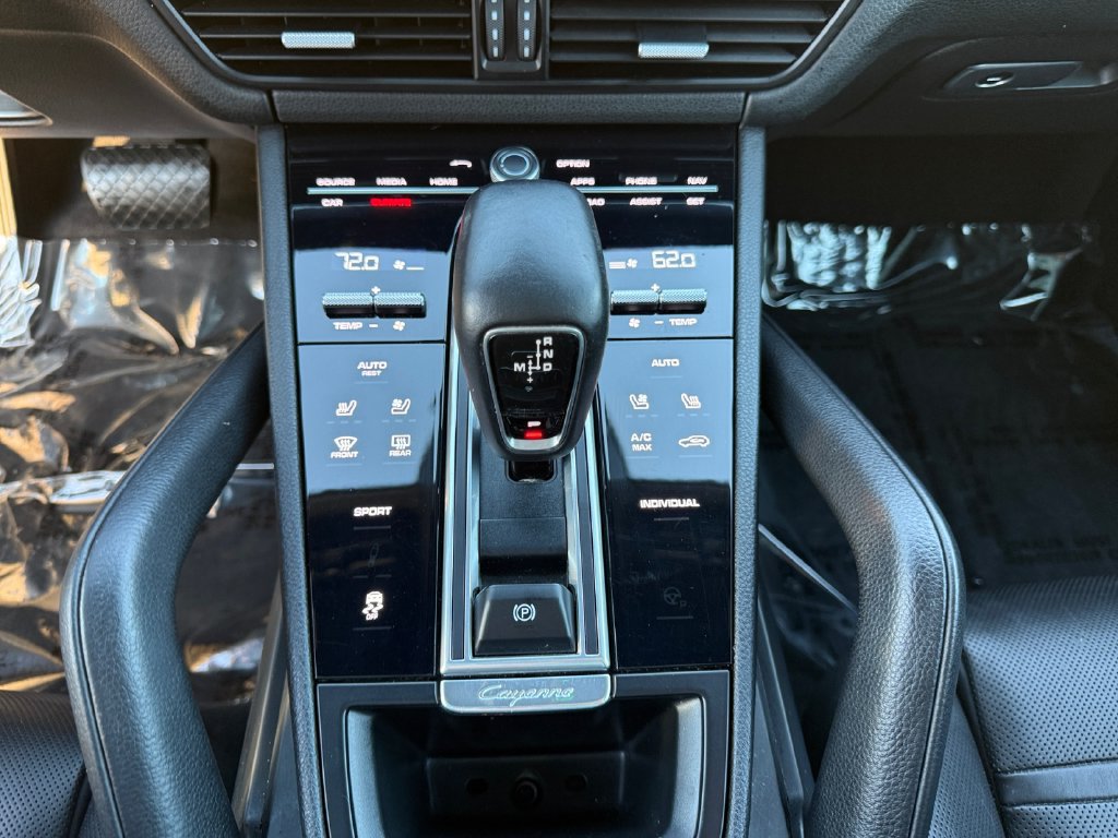 Used 2020 Porsche Cayenne AWD/4WD image 20